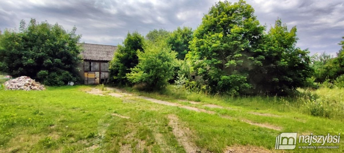 Uniemino- duża działka z budynkami gospodarczymi (11)