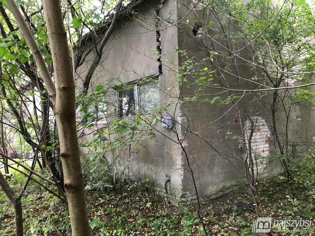 Uniemino- duża działka z budynkami gospodarczymi (16)