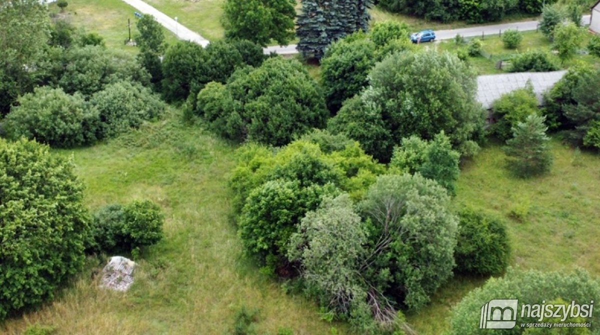 Uniemino- duża działka z budynkami gospodarczymi (7)