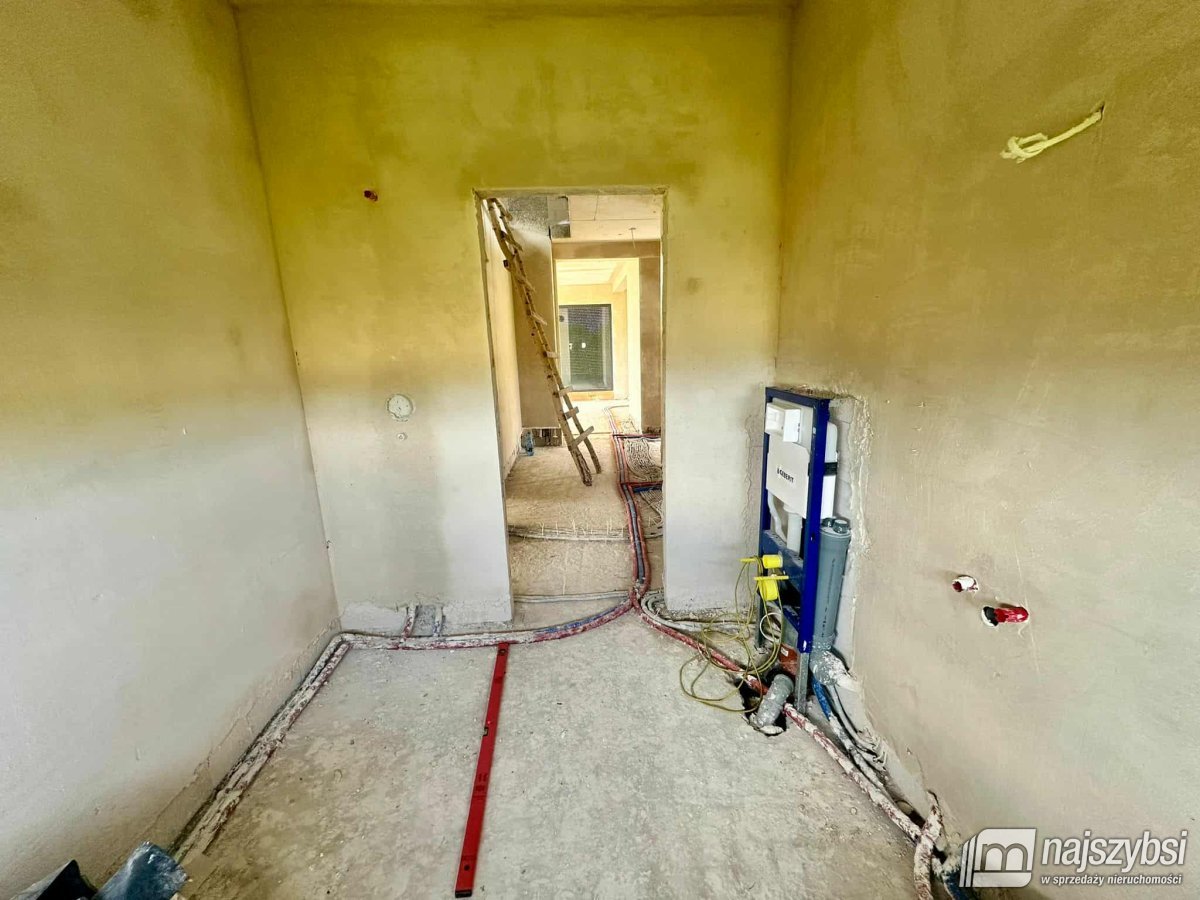 Łuskowo- dom nad rzeką w okolicy Wolina (10)