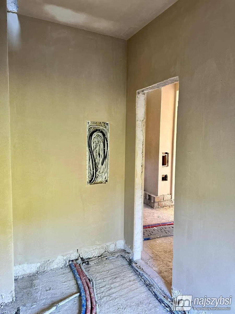 Łuskowo- dom nad rzeką w okolicy Wolina (11)