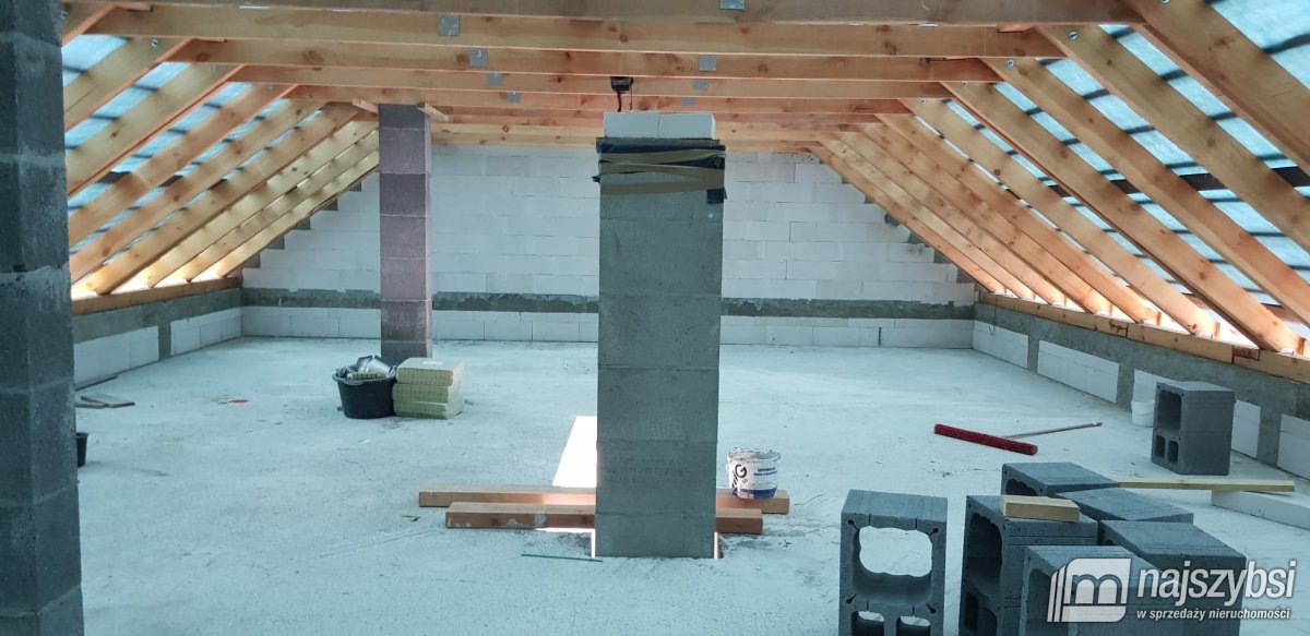 Łuskowo- dom nad rzeką w okolicy Wolina (12)