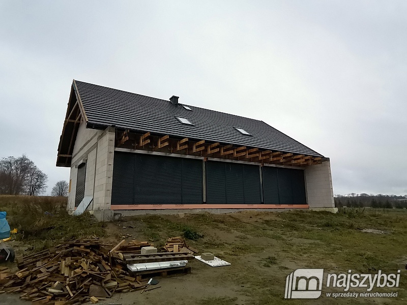 Łuskowo- dom nad rzeką w okolicy Wolina (17)