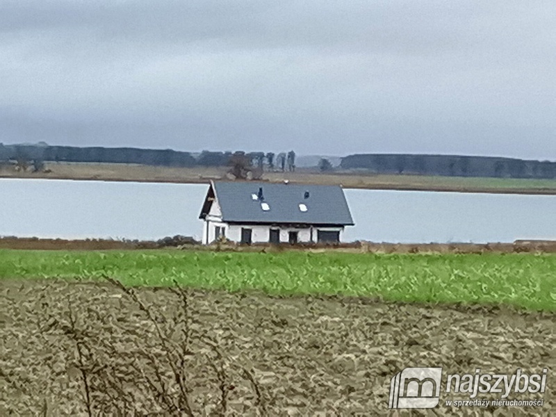Łuskowo- dom nad rzeką w okolicy Wolina (2)