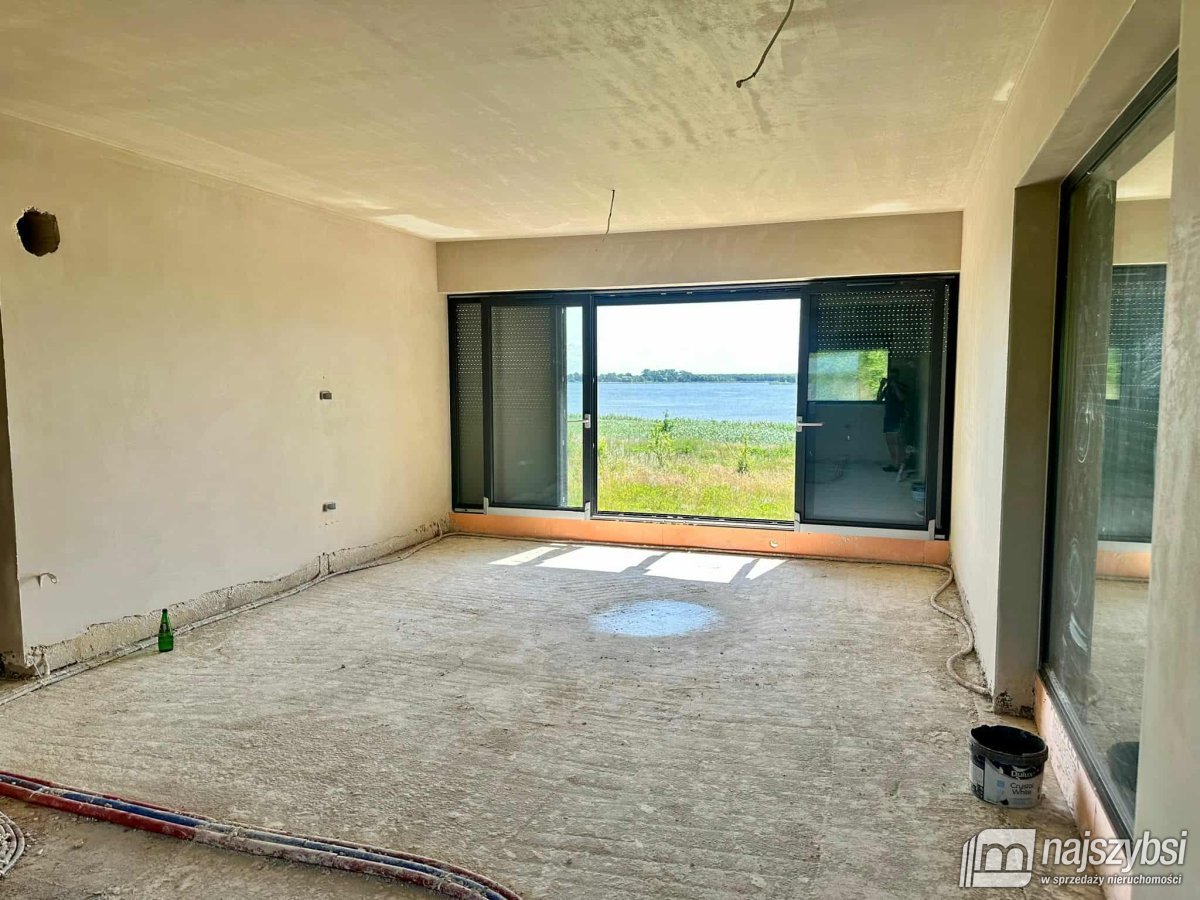 Łuskowo- dom nad rzeką w okolicy Wolina (5)