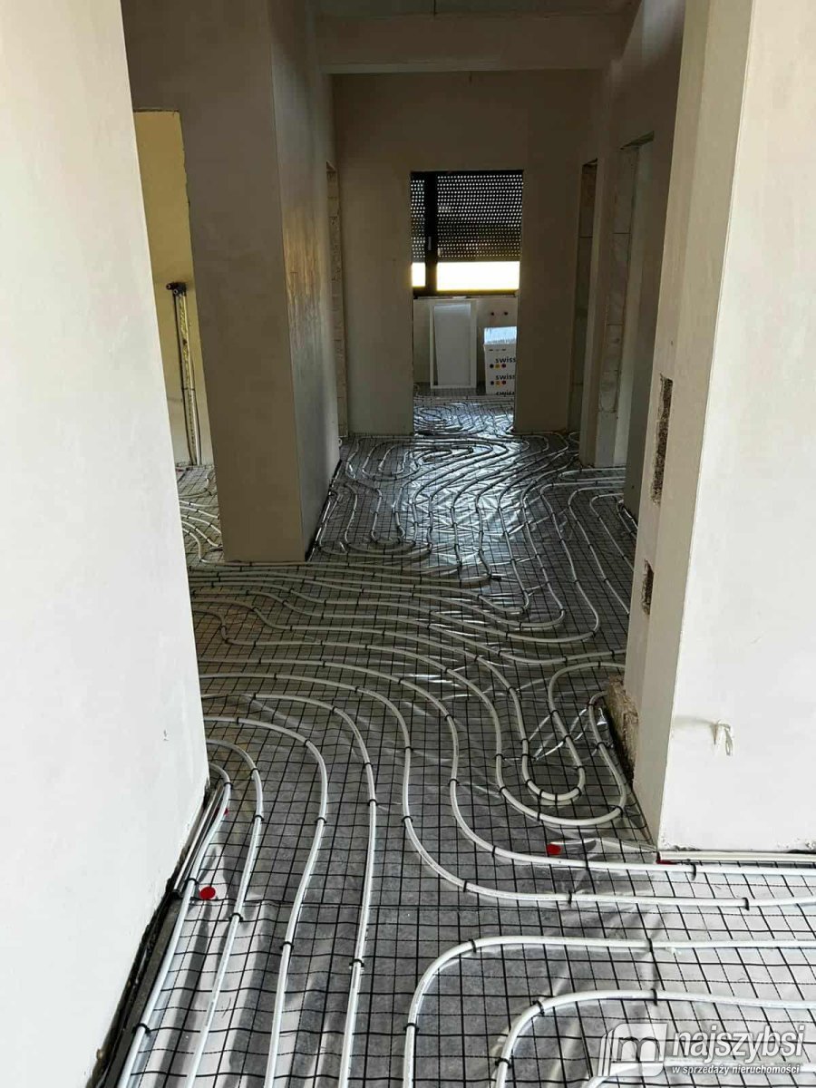 Łuskowo- dom nad rzeką w okolicy Wolina (8)