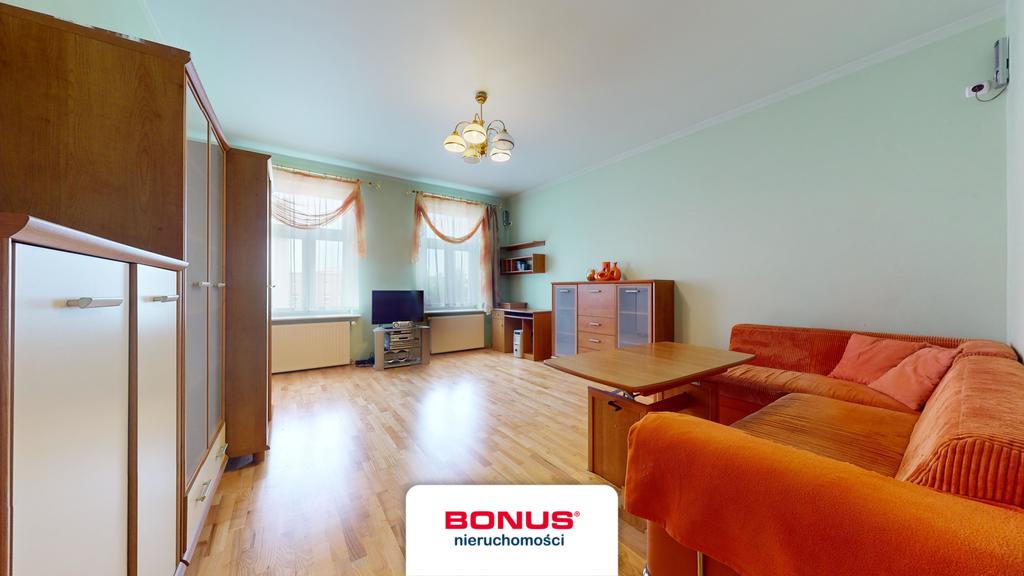 2-pokoje w Centrum + miejsce postojowe! (2)