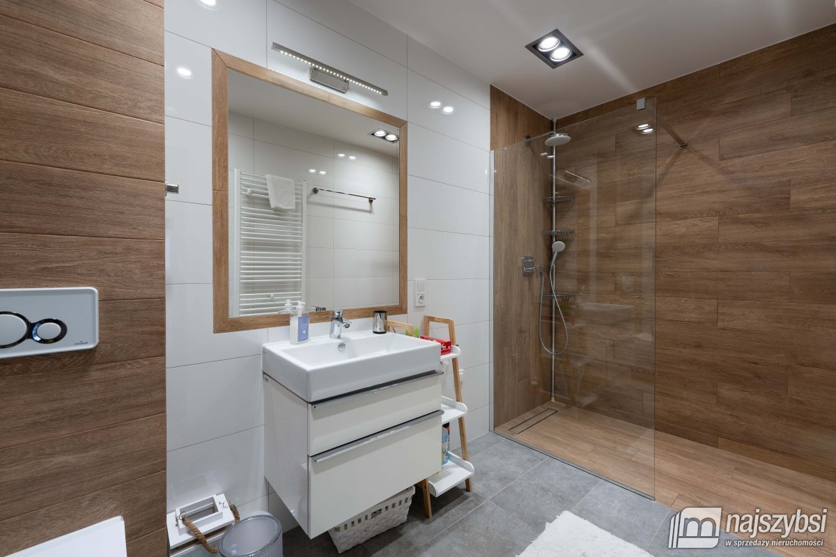 Kołobrzeg - Apartament 3pok z garażem Sianożęty (5)