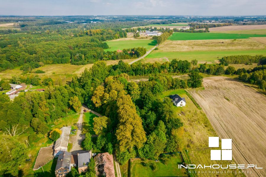 Działka budowlana z własnym lasem i strumieniem... (10)