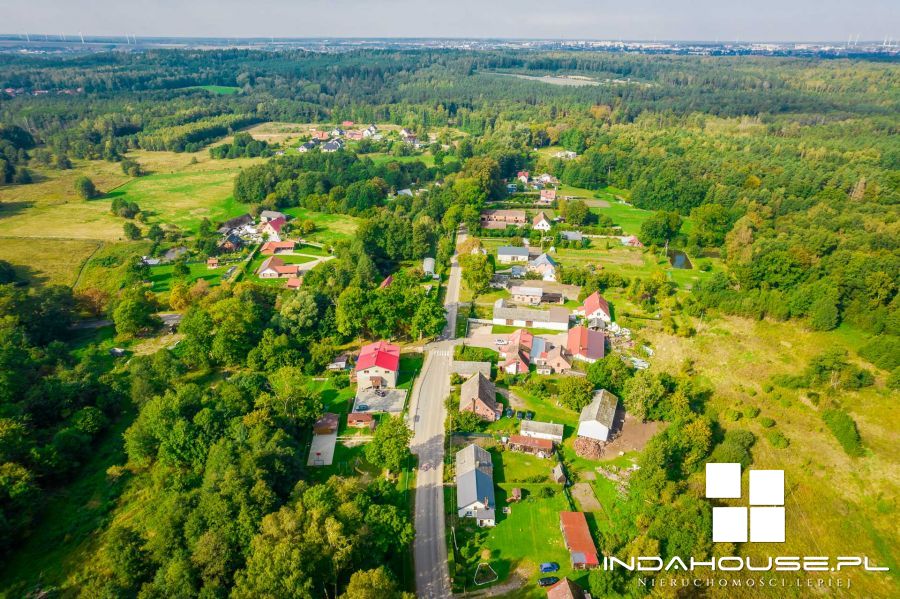 Działka budowlana z własnym lasem i strumieniem... (22)