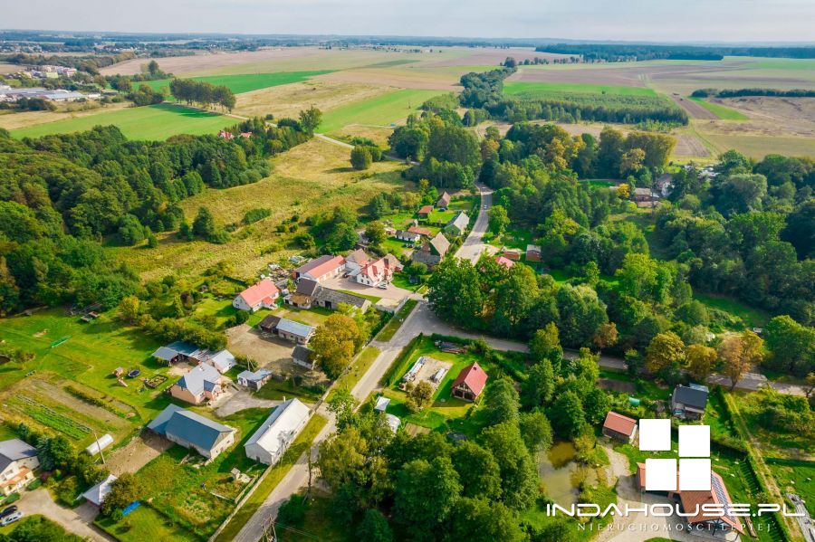 Działka budowlana z własnym lasem i strumieniem... (24)