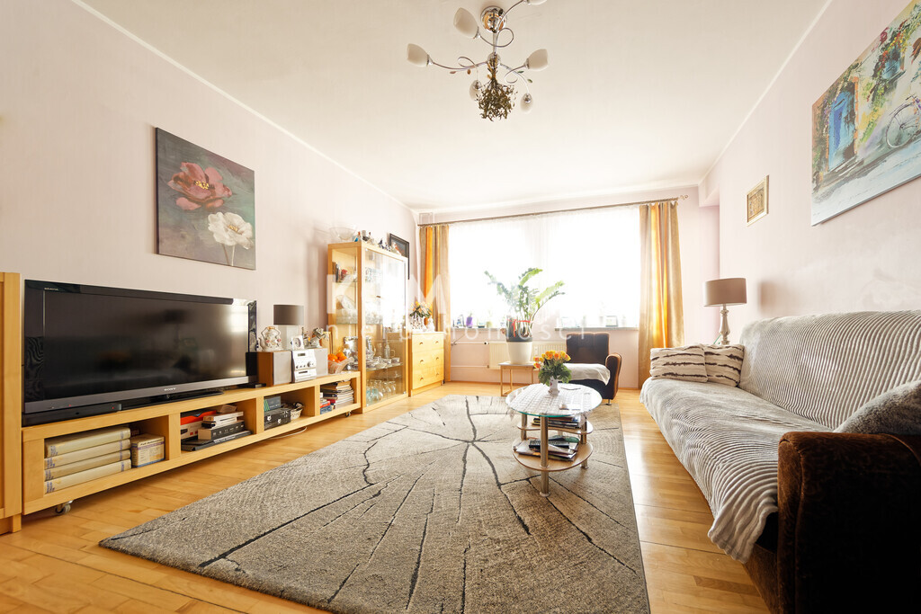 Mieszkanie 80m² na os Arkońskim w cichej okolicy! (1)