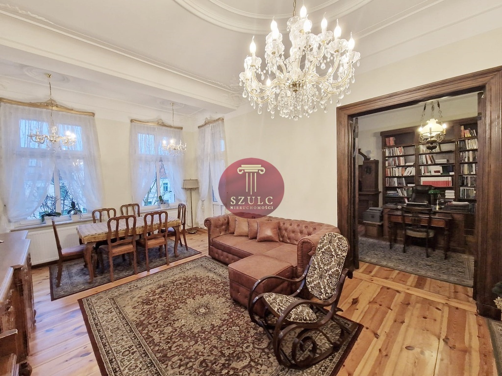 Piękny apartament w Centrum. (2)