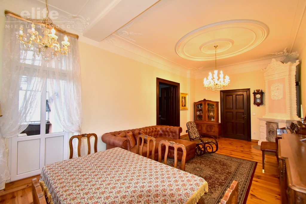 Nietuzinkowe mieszkanie 148m2 w centrum miasta (3)