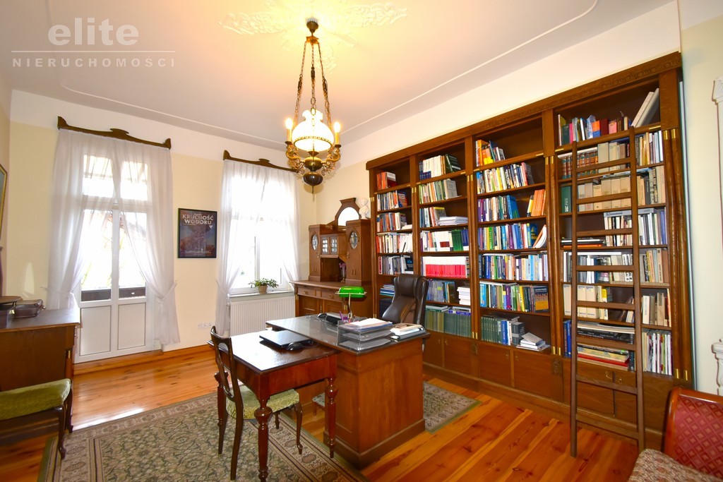 Nietuzinkowe mieszkanie 148m2 w centrum miasta (9)