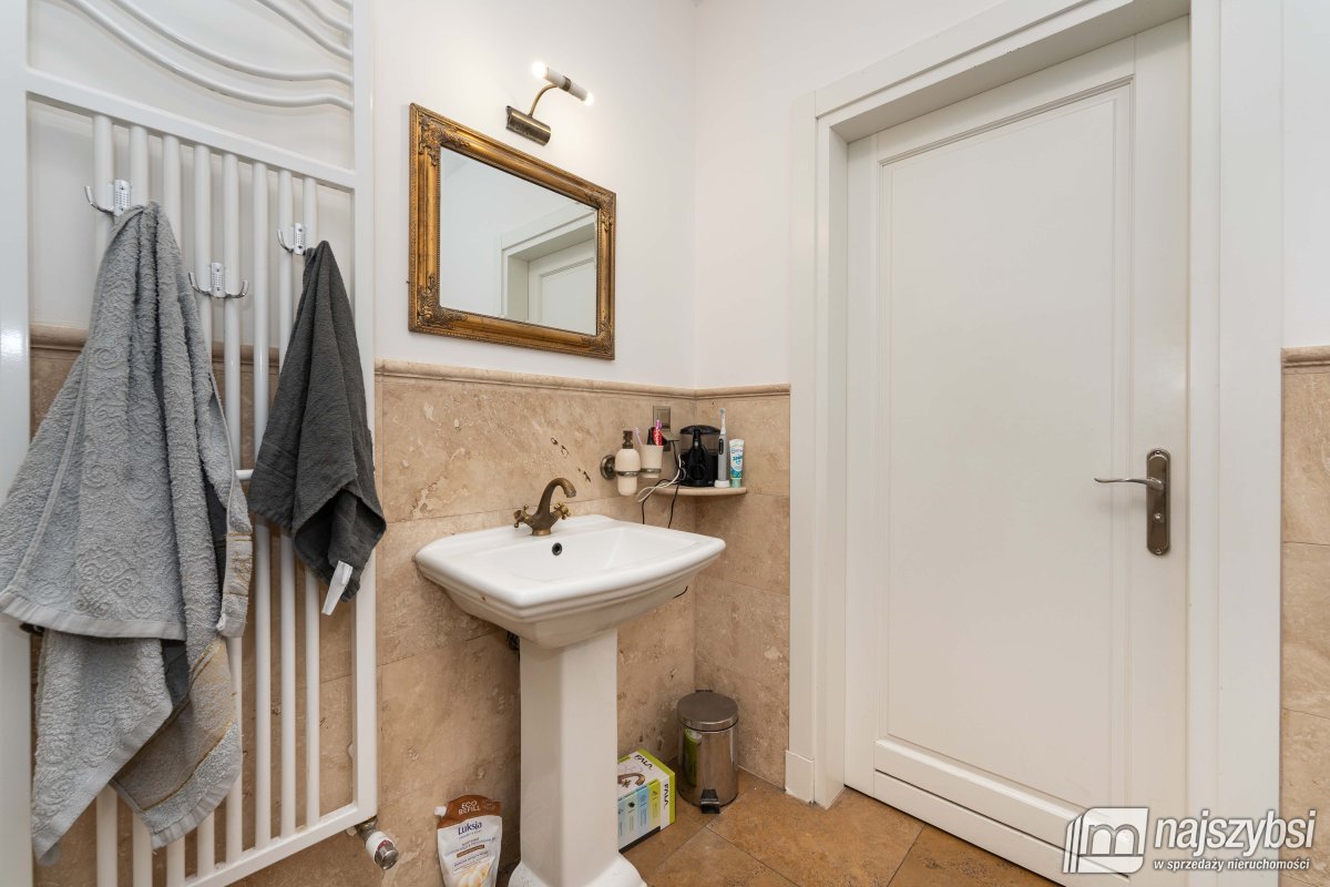 Babigoszcz- duży dom na sprzedaż (22)