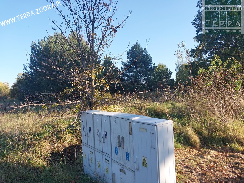 Duża działka budowlana (4)