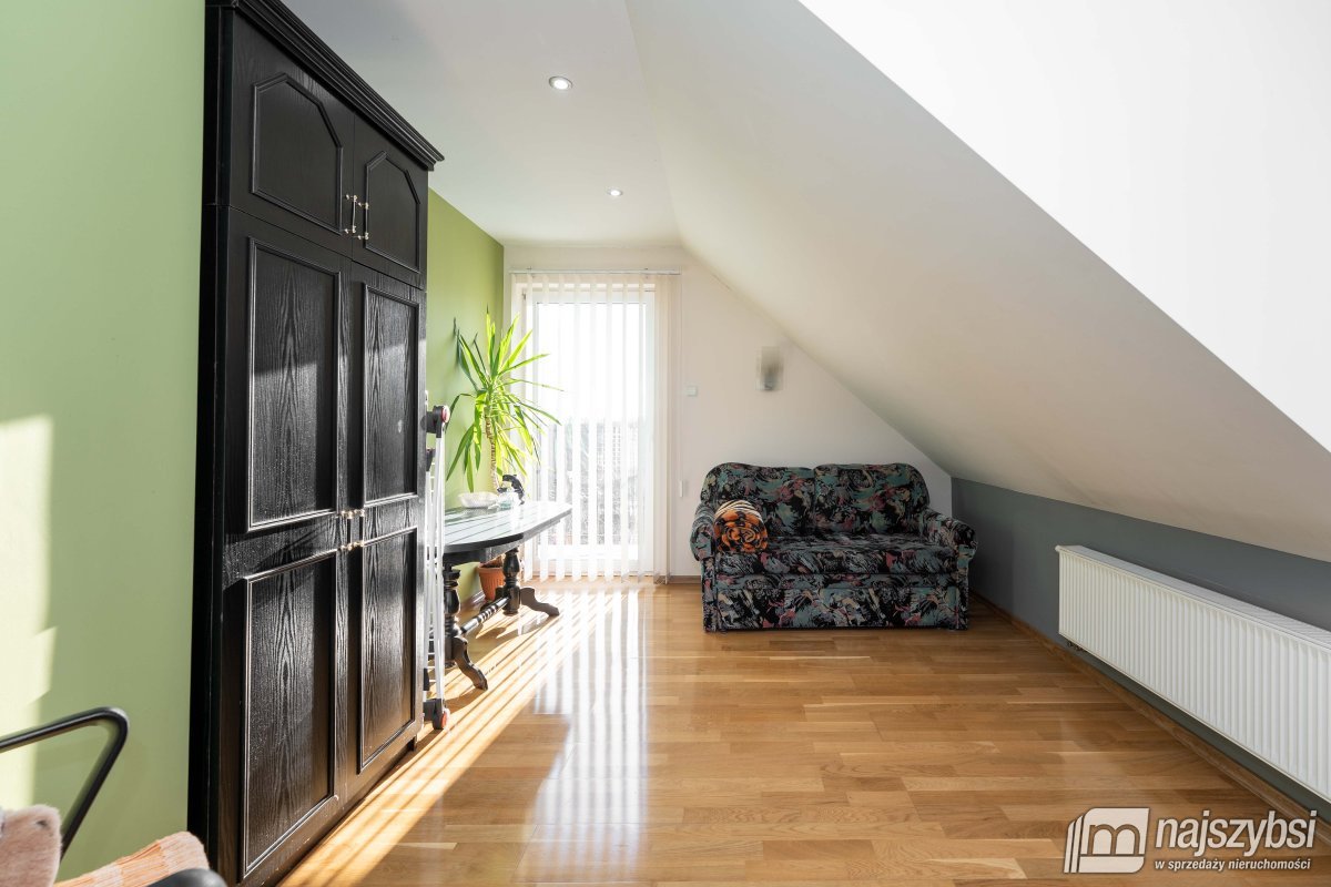 Poczernin/Przemocze - dom 222m ² z dużą działką  (19)