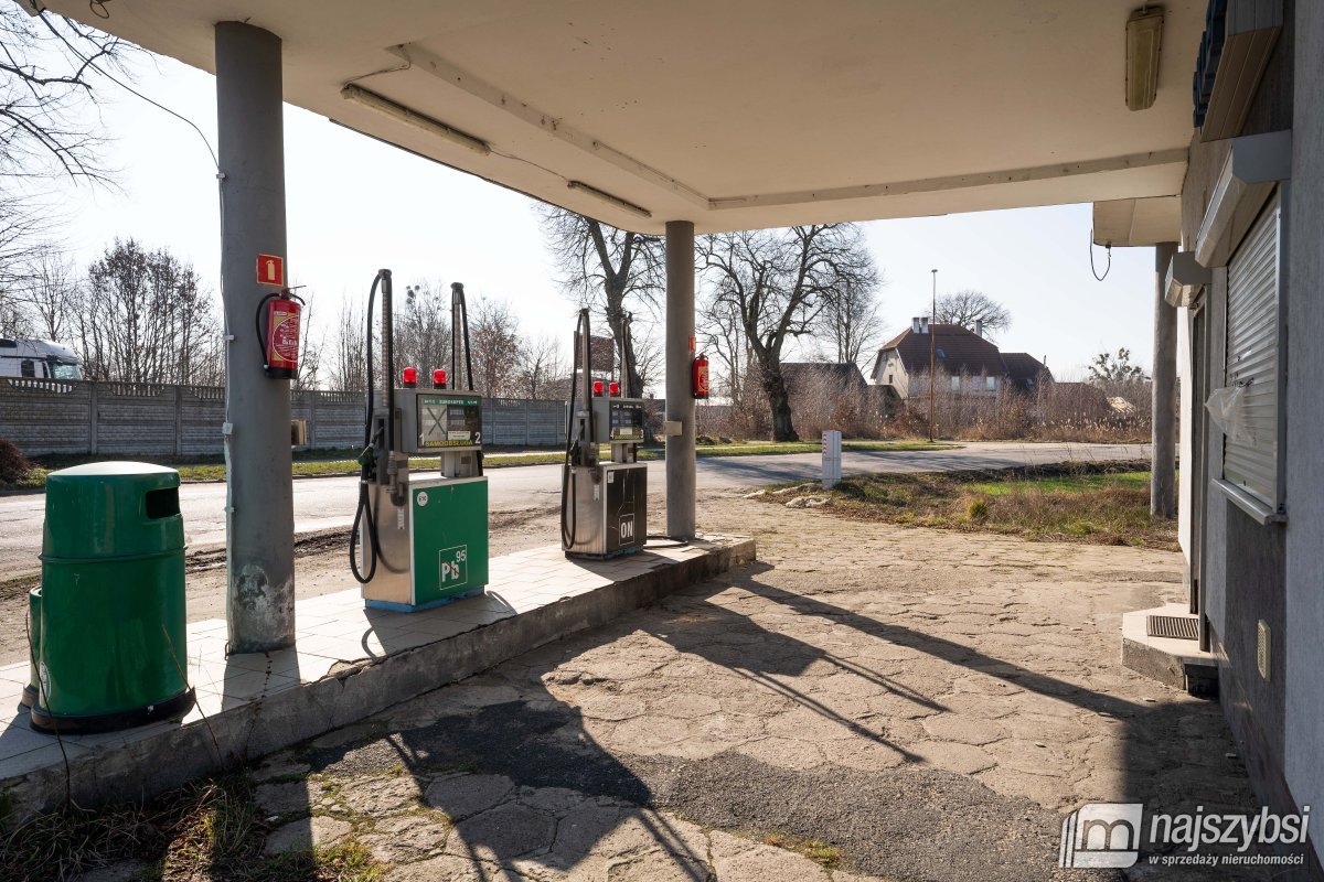 Golczewo -  duża działka 2333 m2 + stacja paliw (8)