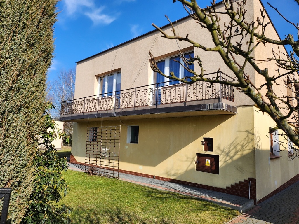 Wolno stojący, 160 m2, Złocieniec  (1)