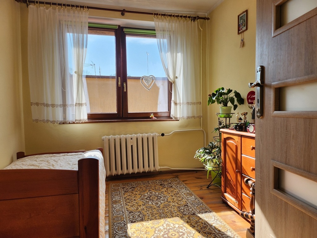 Wolno stojący, 160 m2, Złocieniec  (10)