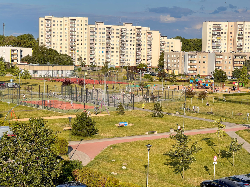 Na sprzedaż 3 pokojowe mieszkanie w Kołobrzegu (23)