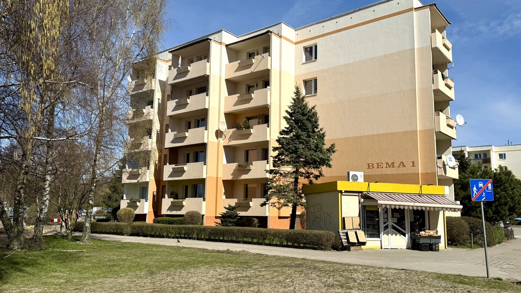 Na sprzedaż 3 pokojowe mieszkanie w Kołobrzegu (25)