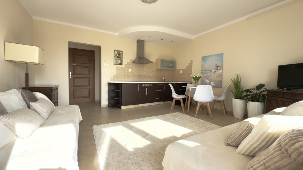 Na sprzedaż 3 pokojowe mieszkanie w Kołobrzegu (7)