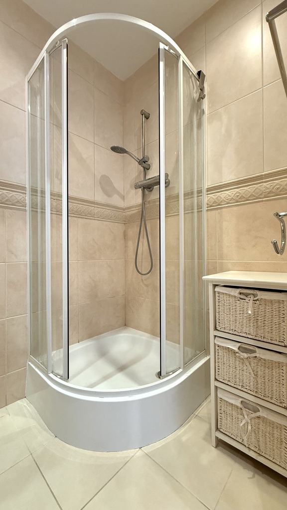 Na sprzedaż 3 pokojowe mieszkanie w Kołobrzegu (17)