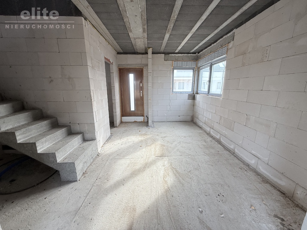 Trzęsacz II etap dom 4pok tylko 400m do morza (7)