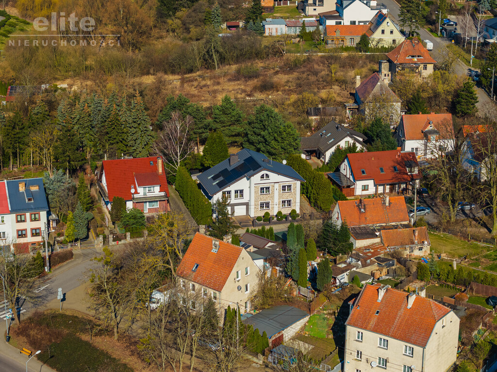 Warszewo klimatyczny dom o pow. całkowitej 330 m2 (20)