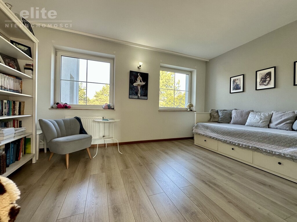 Warszewo klimatyczny dom o pow. całkowitej 330 m2 (12)