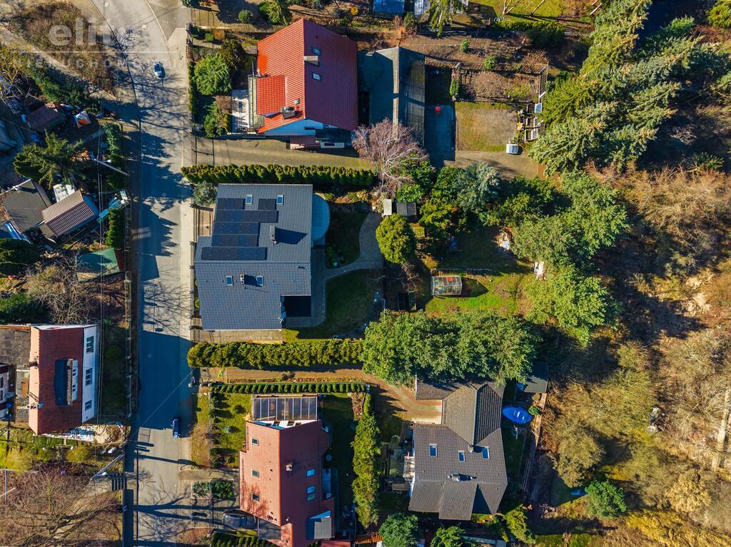 Warszewo klimatyczny dom o pow. całkowitej 330 m2 (18)