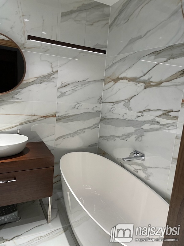 Apartament w Kołobrzegu, 88 m2- 3 pokoje+salon (10)