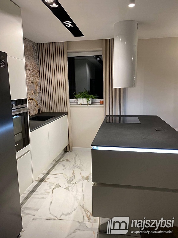 Apartament w Kołobrzegu, 88 m2- 3 pokoje+salon (2)