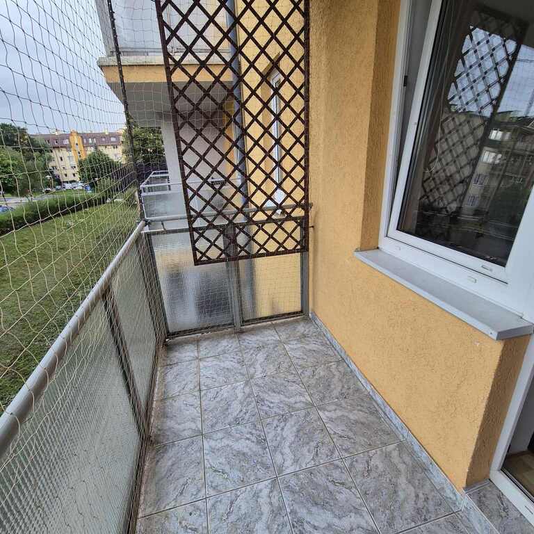 Beżowa- 32mkw z 2000r,balkon,2p-360tys. do neg. (10)