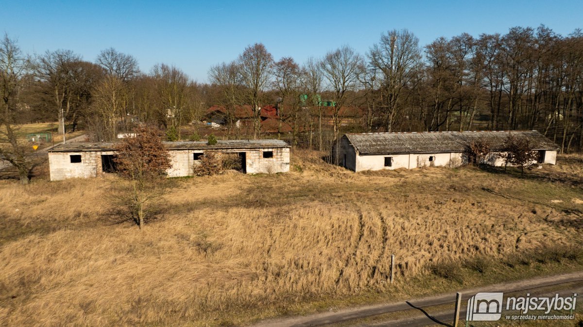 Stepnica - działka 5400m2 z zabudową magazynową (10)