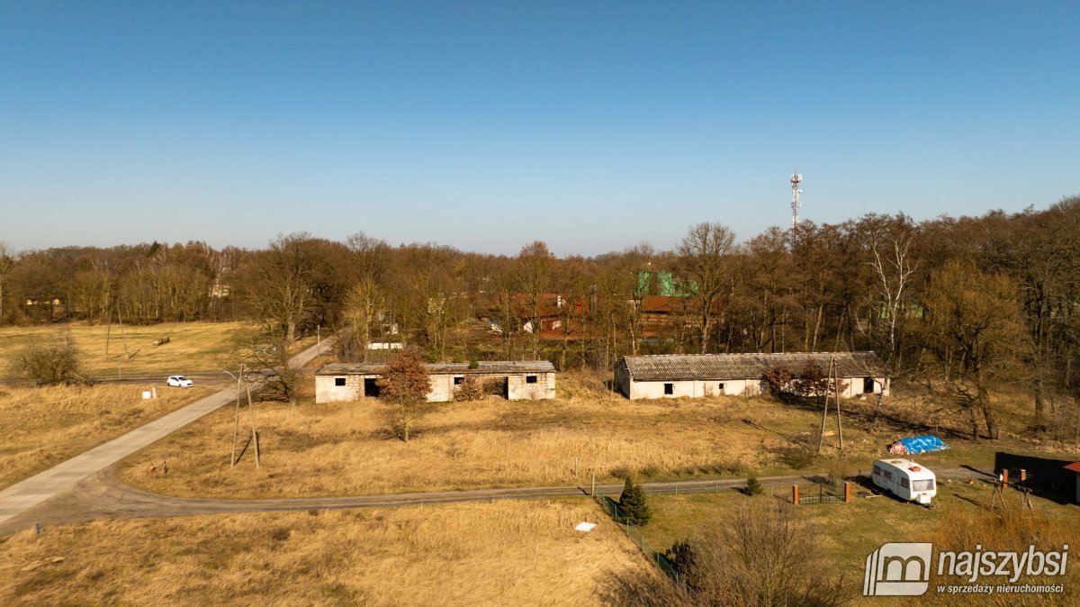 Stepnica - działka 5400m2 z zabudową magazynową (3)