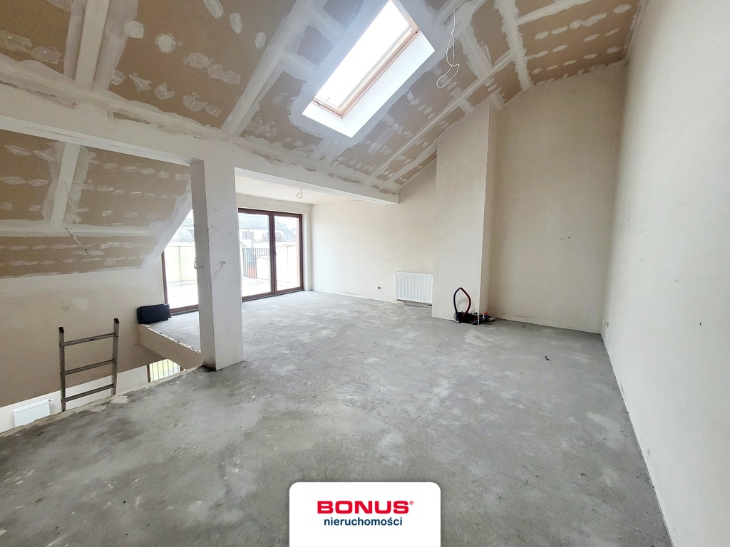 Dwa poziomy | 79,53 | Taras 13,56 | Skarbimierzyce (5)