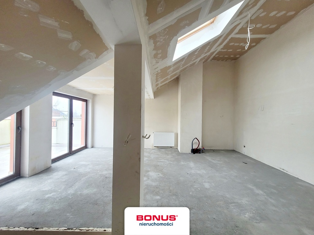 Dwa poziomy | 79,53 | Taras 13,56 | Skarbimierzyce (2)