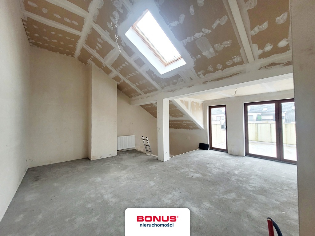 Dwa poziomy | 79,53 | Taras 13,56 | Skarbimierzyce (4)