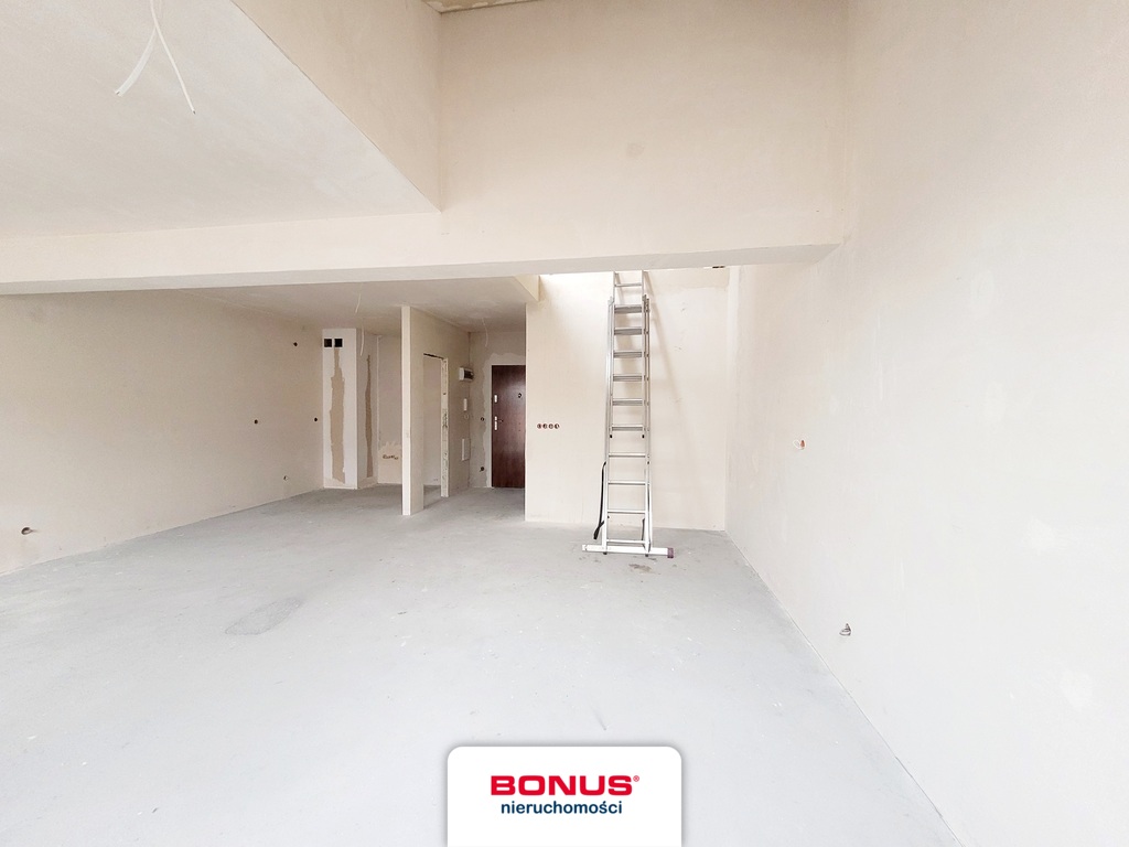 Dwa poziomy | 79,53 | Taras 13,56 | Skarbimierzyce (8)