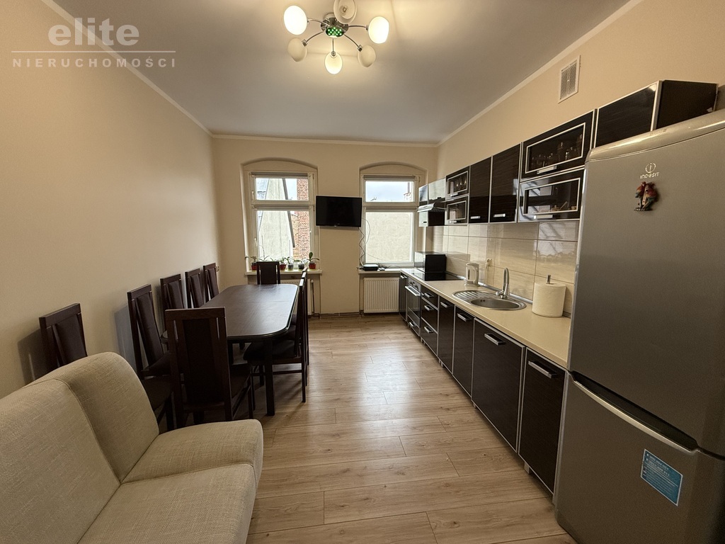 5lipca 2 pokoje 53m2,odnowiona kamienica 440 tys. (6)