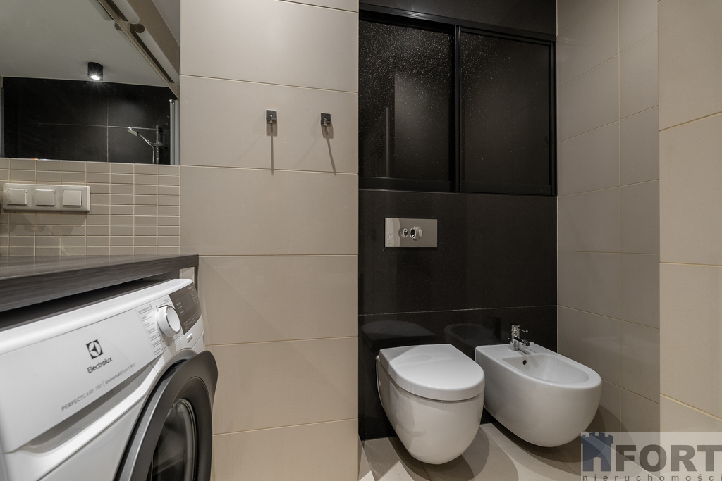 Osiedle Polonia-piękne 3 pok. z narożnym balkonem. (8)