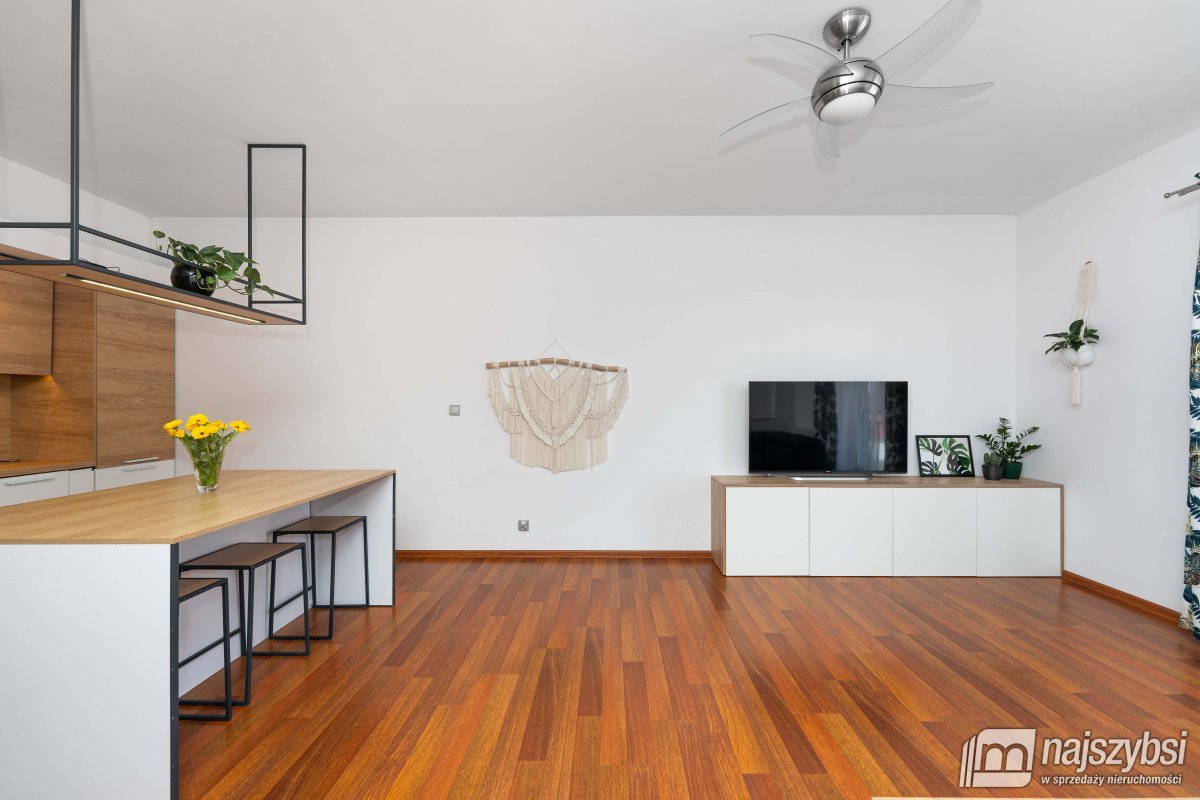 Kołobrzeg-mieszkanie z miejscem postojowym w cenie (6)