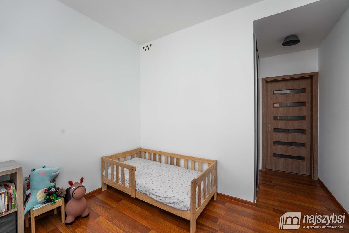 Kołobrzeg-mieszkanie z miejscem postojowym w cenie (8)