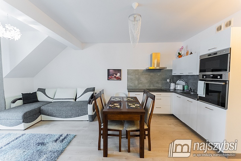 KOŁOBRZEG - ATRAKCYJNY APARTAMENT BLISKO MORZA (5)