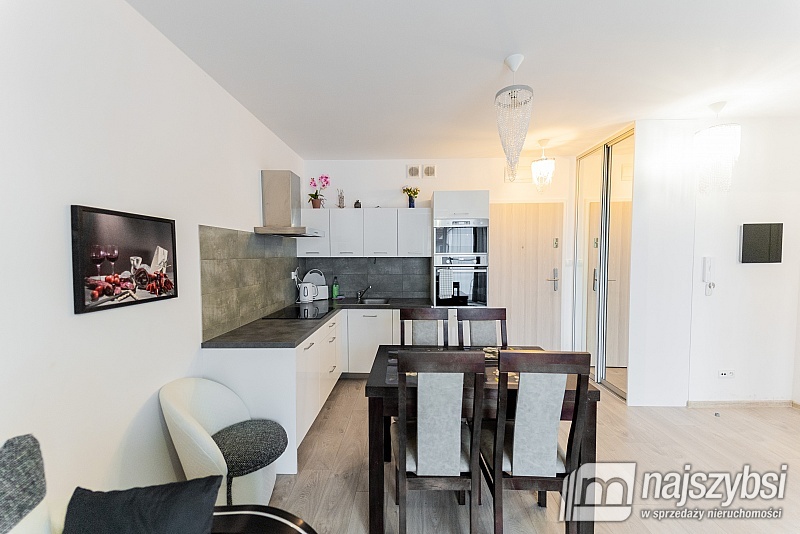 KOŁOBRZEG - ATRAKCYJNY APARTAMENT BLISKO MORZA (6)