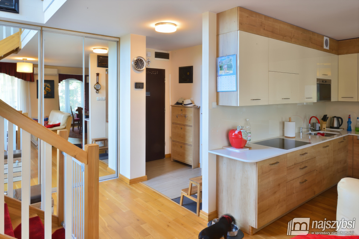 KOŁOBRZEG apartament dwupoziomowy osiedle Polanki (11)