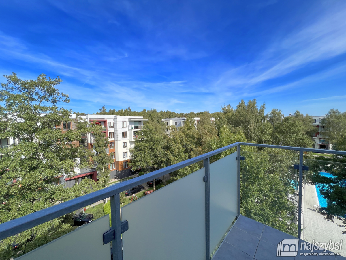 KOŁOBRZEG apartament dwupoziomowy osiedle Polanki (20)